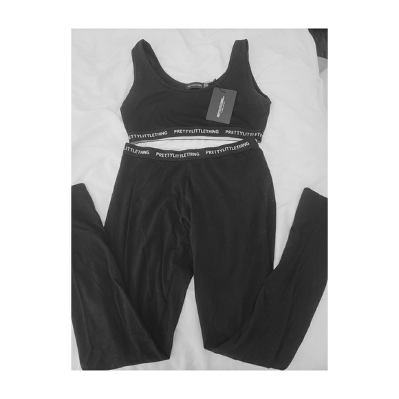 PrettyLittleThing Pants - Pretty Little Thing crop top set